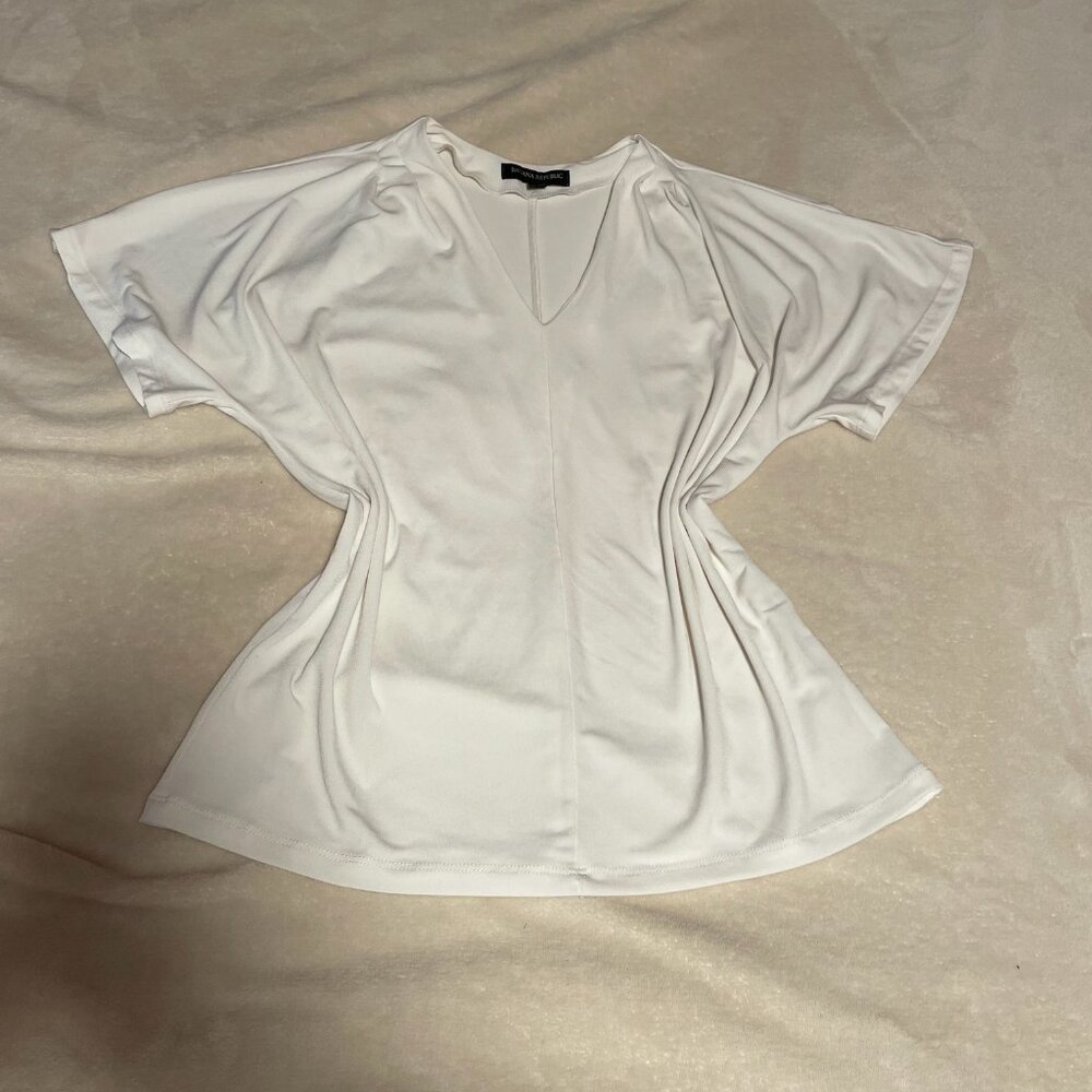 banana republic white v neck blouse size small
